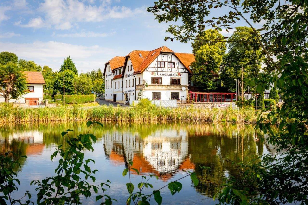 Landhotel & Reiterhof Schumann Triptis Exterior foto